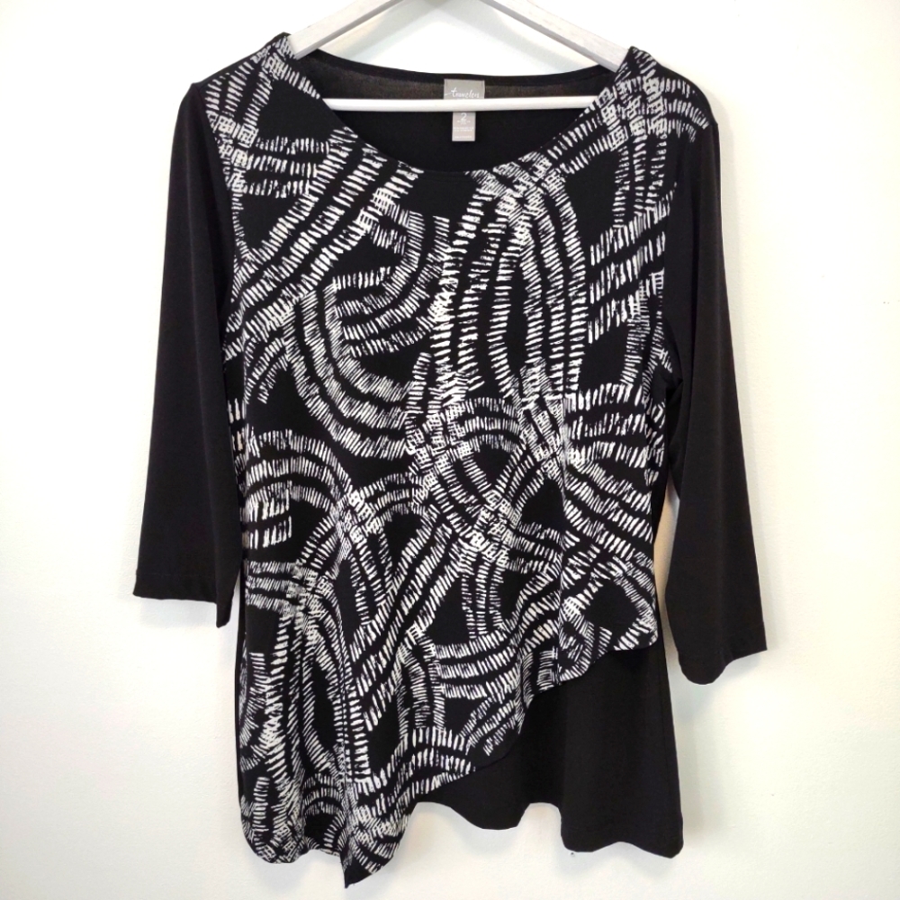 Chico's Travelers Blouse Women's size 2 or Large Black White 3/4 sleeve